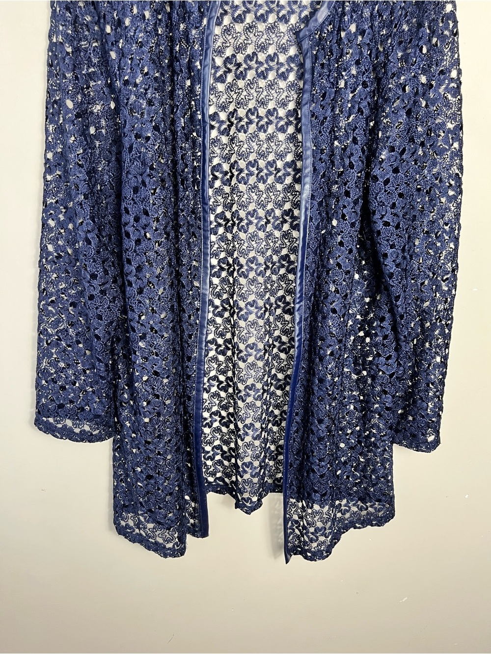Chico's Navy Crochet Faux Leather Trim Long Sleeve Open Front Cardigan Size XL - Picture 3 of 8